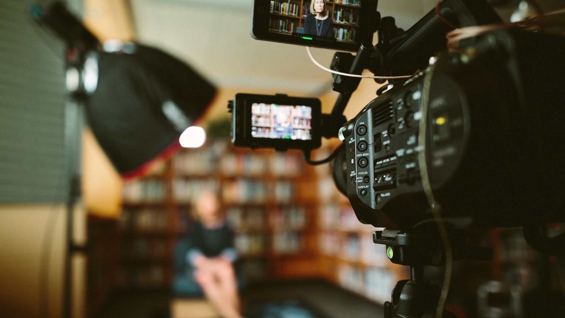 Pubblicati due bandi per montaggio e film making
