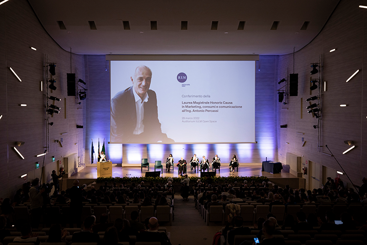 La cerimonia in Auditorium