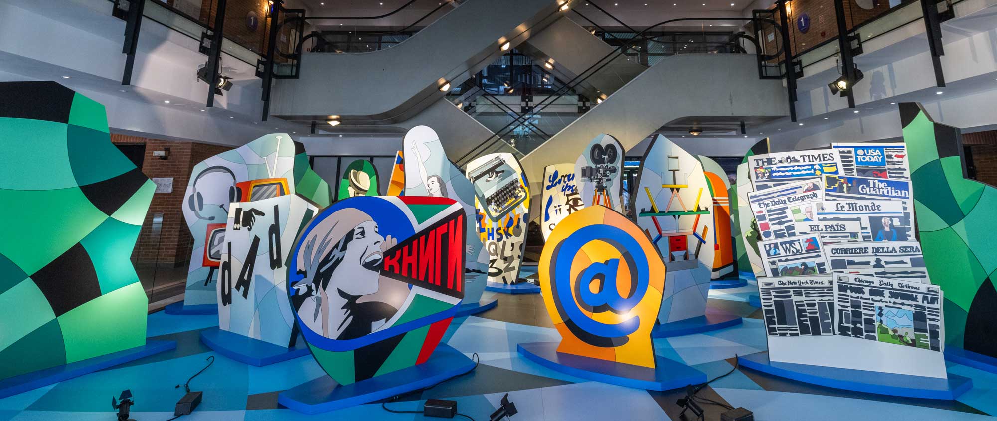 TAM TAM: Inaugurato il Museo Diffuso della Comunicazione con un'opera di Nespolo