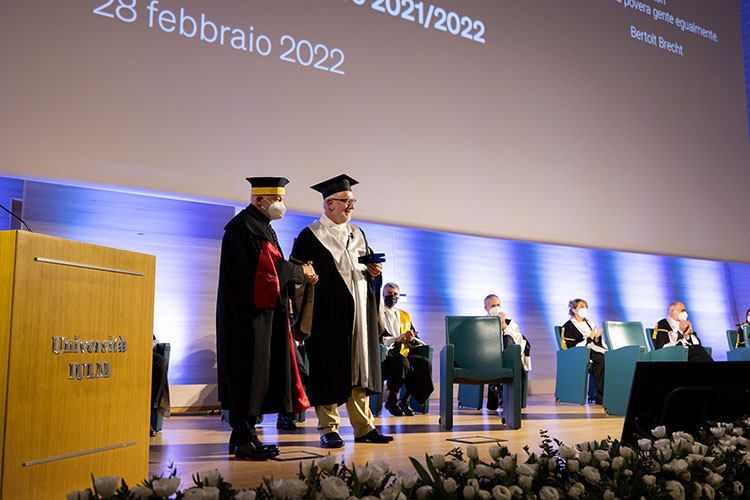 10. Consegna del sigillo IULM al Prof. Daniele C. Struppa