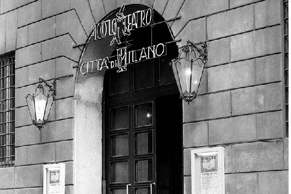 21 - Ingresso Piccolo Teatro 1957